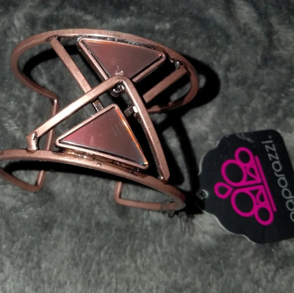 Paparazzi geometric bracelet - Picture 1 of 6